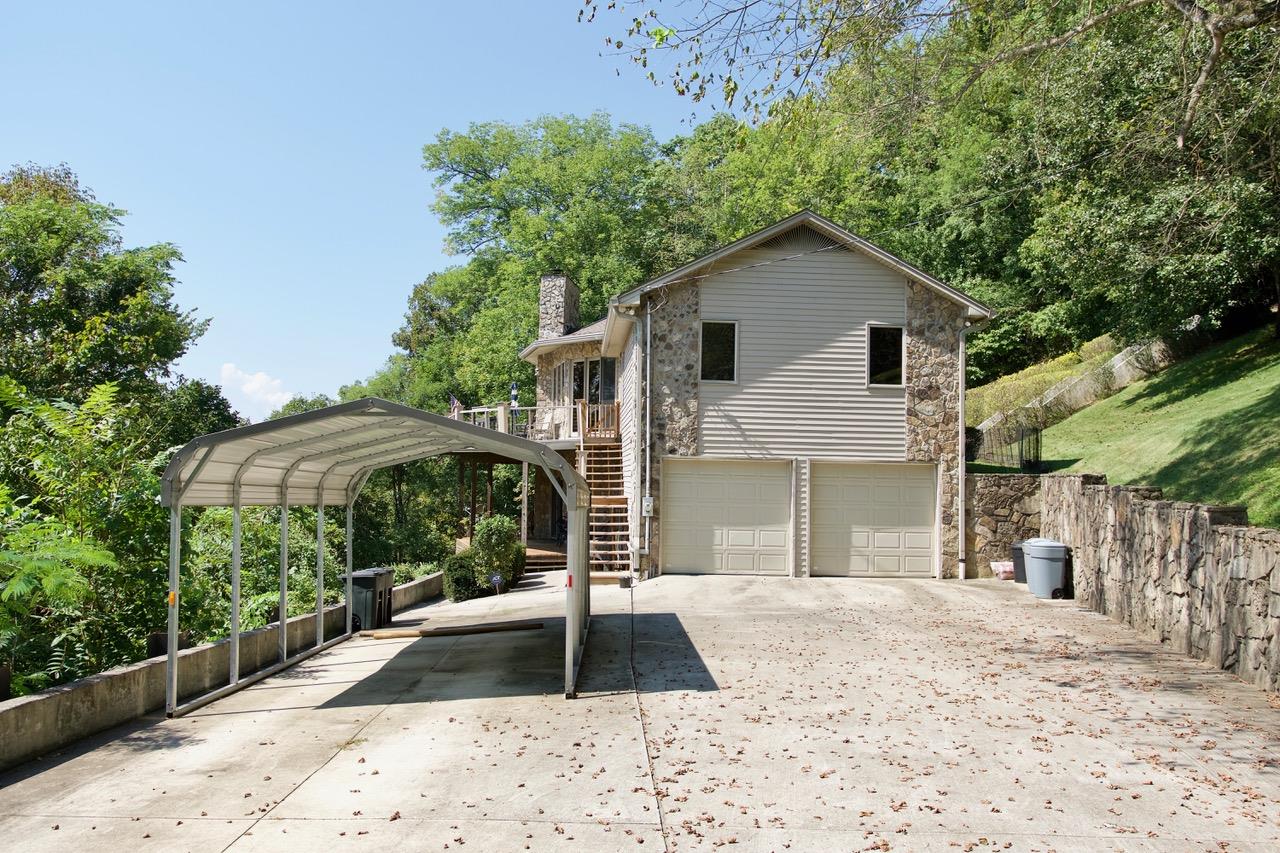 8768 Mondavi Point Silver Point, TN 38582 - Photo 27 of 30 Boat Carport