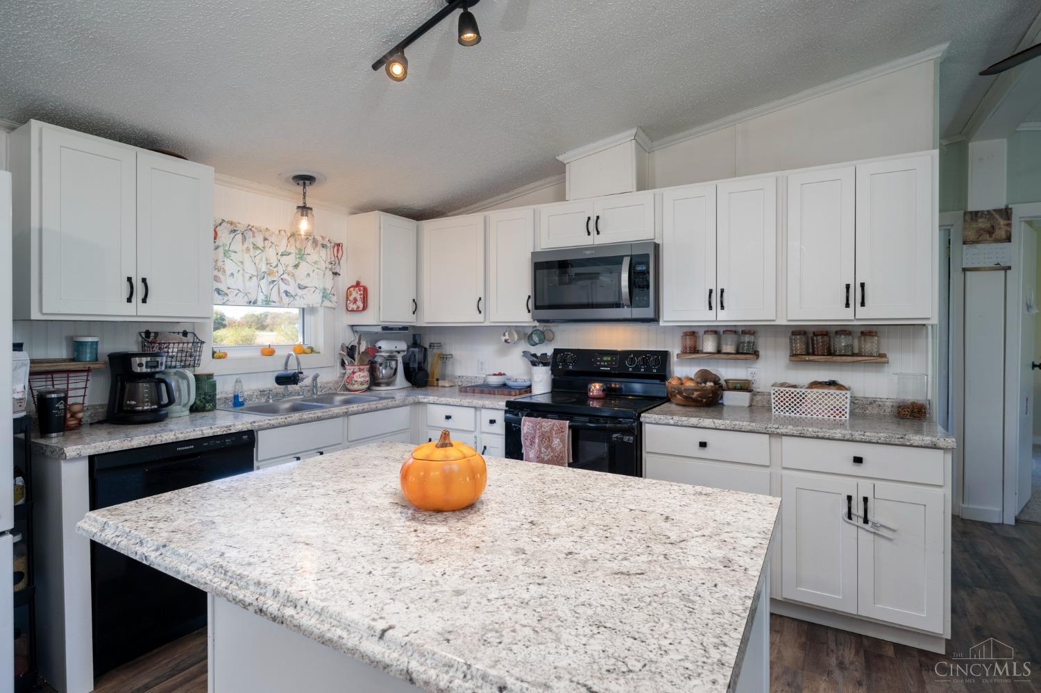 13349 Jamison Road Leesburg, OH 45135 - Photo 27 of 42 Gallery Image 27