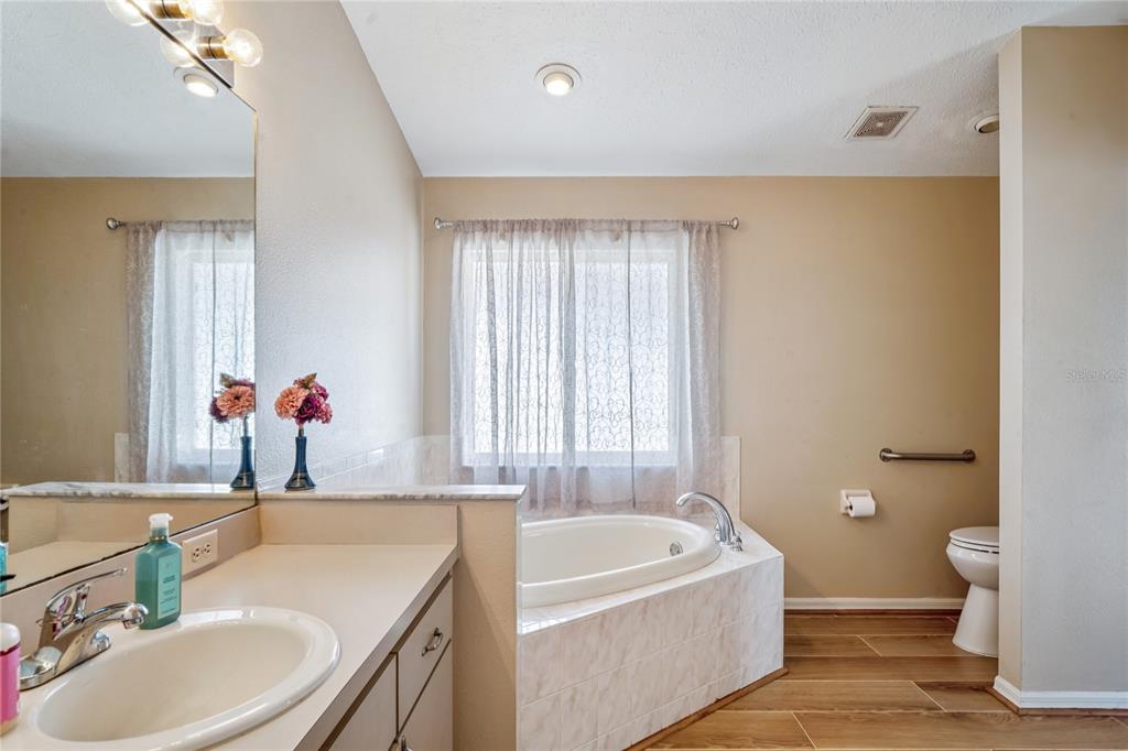 7818 Fashion Loop New Port Richey, FL 34654 - Photo 14 of 44