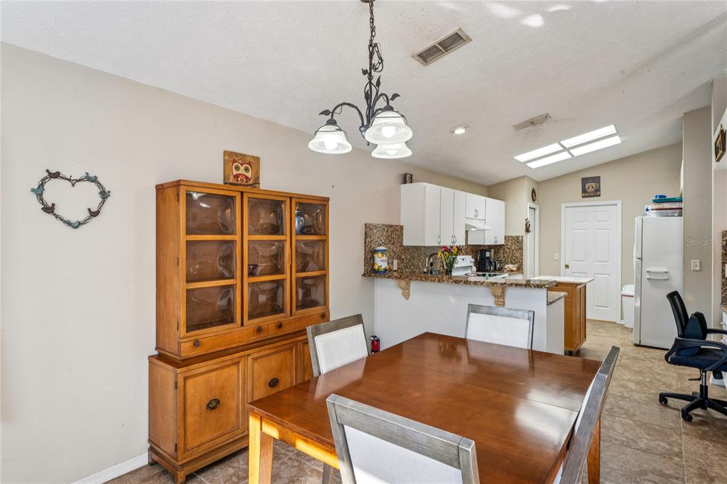 7818 Fashion Loop New Port Richey, FL 34654 - Photo 5 of 44