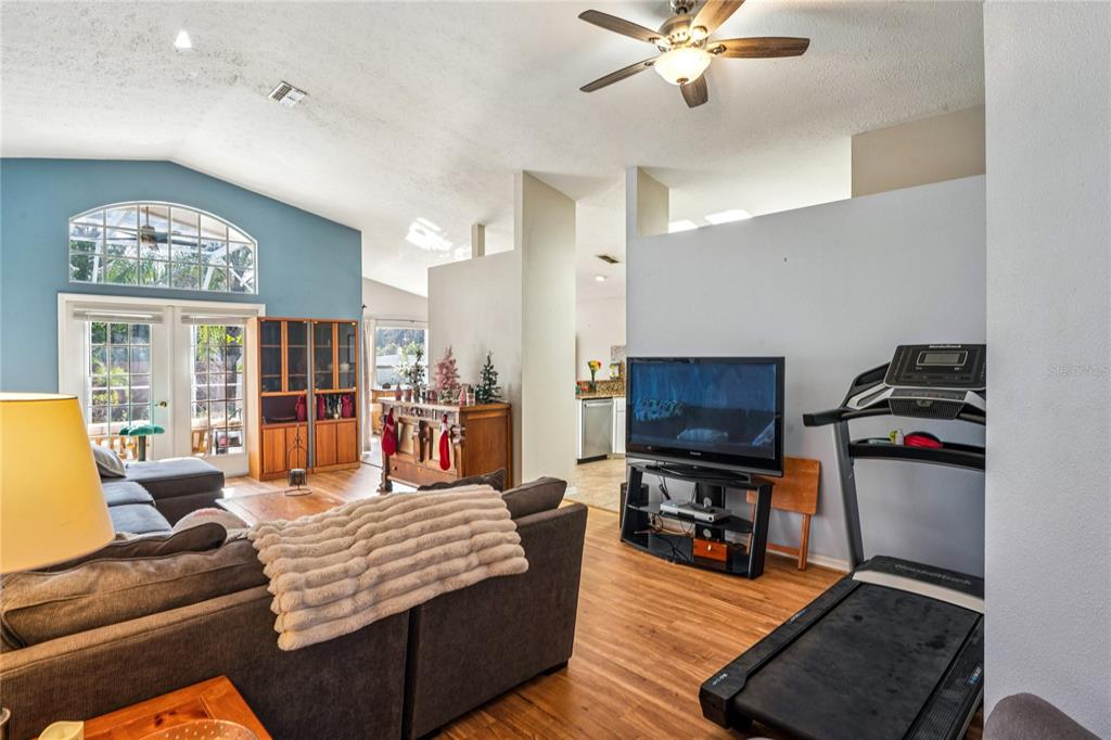 7818 Fashion Loop New Port Richey, FL 34654 - Photo 8 of 44