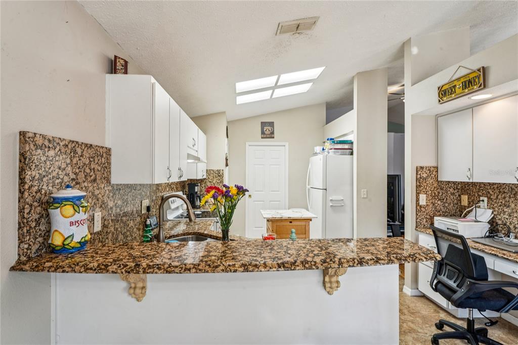 7818 Fashion Loop New Port Richey, FL 34654 - Photo 10 of 44