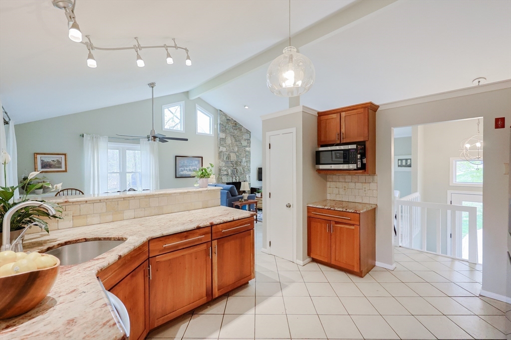 61 Stagecoach Drive Ashland, MA 01721 - Photo 13 of 42