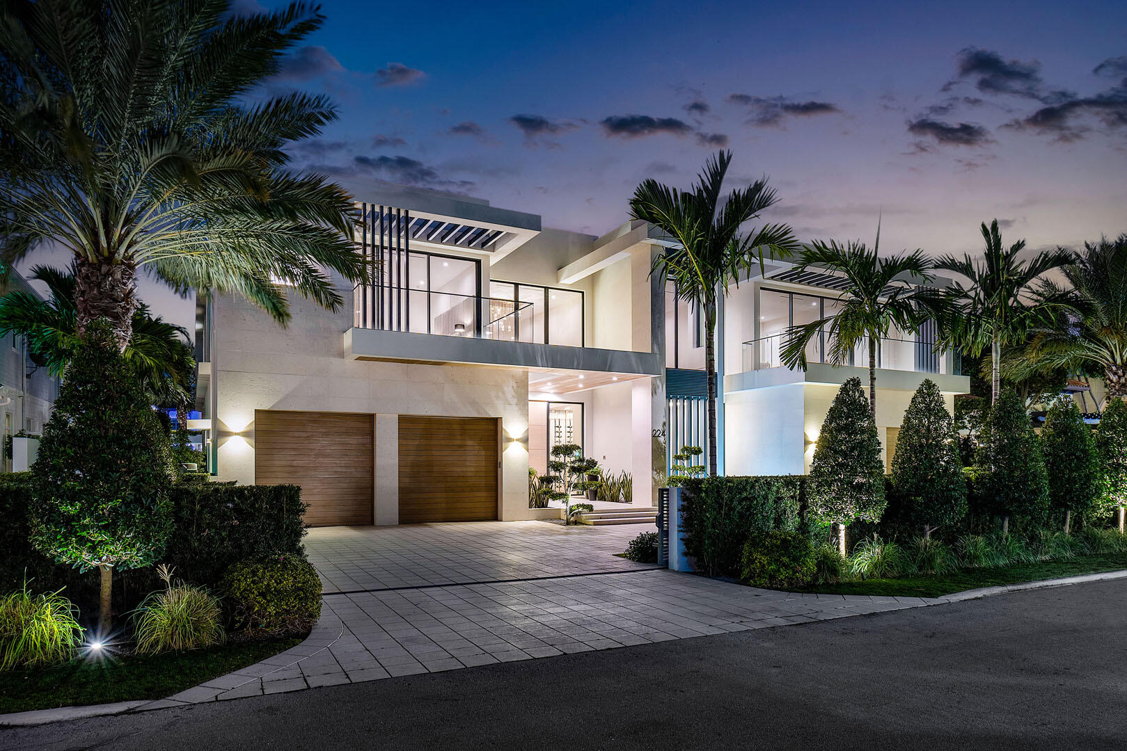 224 West Key Palm Road Boca Raton, FL 33432 - Photo 78 of 101 224_Key_Palm_Road_Dusk_02