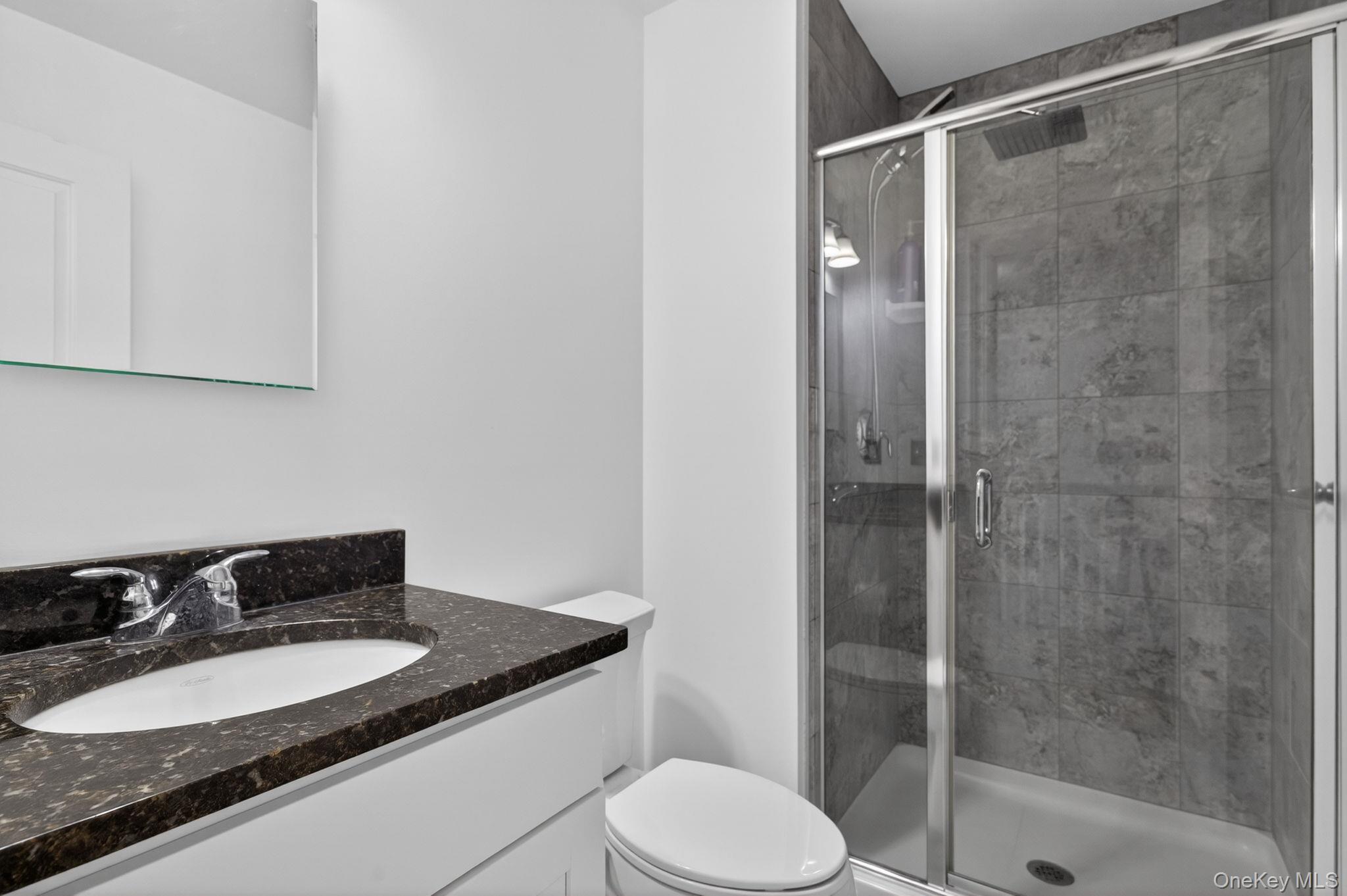 280 Boulder Ridge Road, Unit 2F South Salem, NY 10590 - Photo 27 of 41 Hall Bath with walk in shower