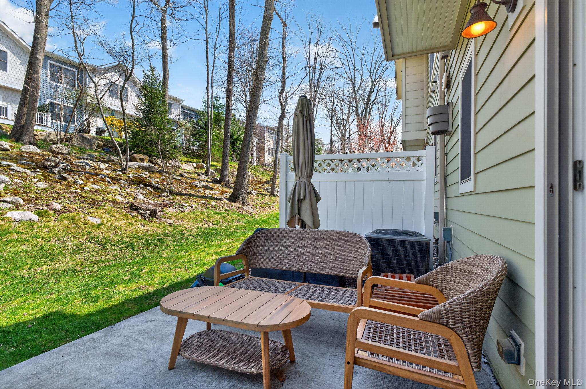 280 Boulder Ridge Road, Unit 2F South Salem, NY 10590 - Photo 29 of 41 Off Living Room