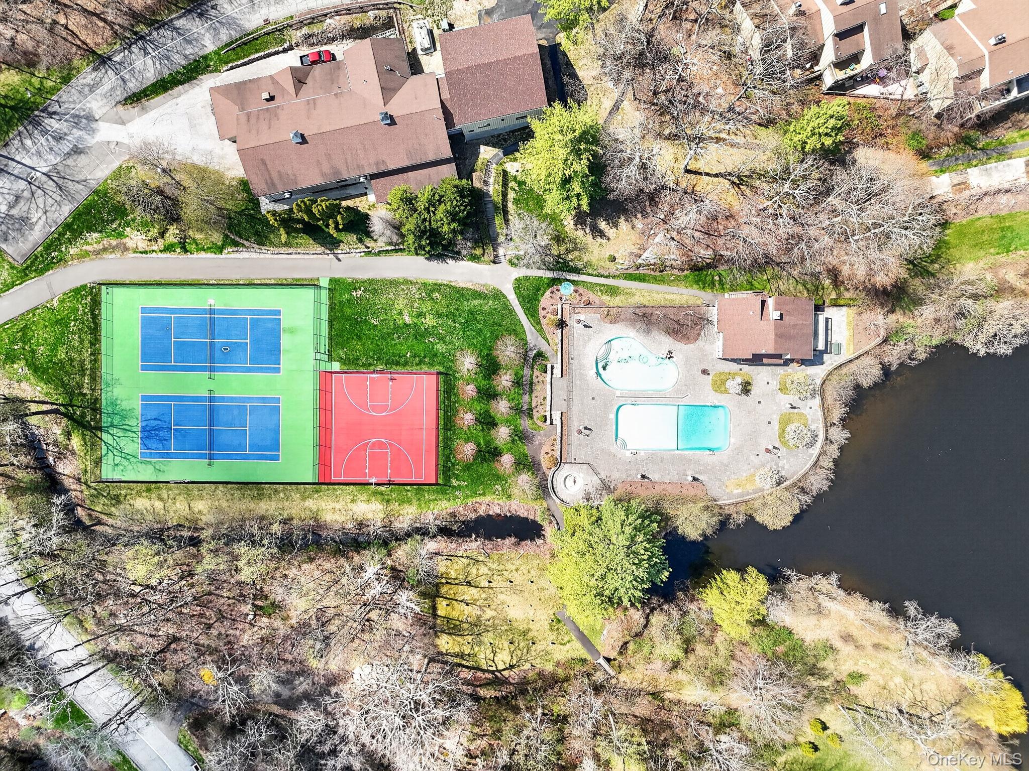 280 Boulder Ridge Road, Unit 2F South Salem, NY 10590 - Photo 35 of 41 Pool and Recreation