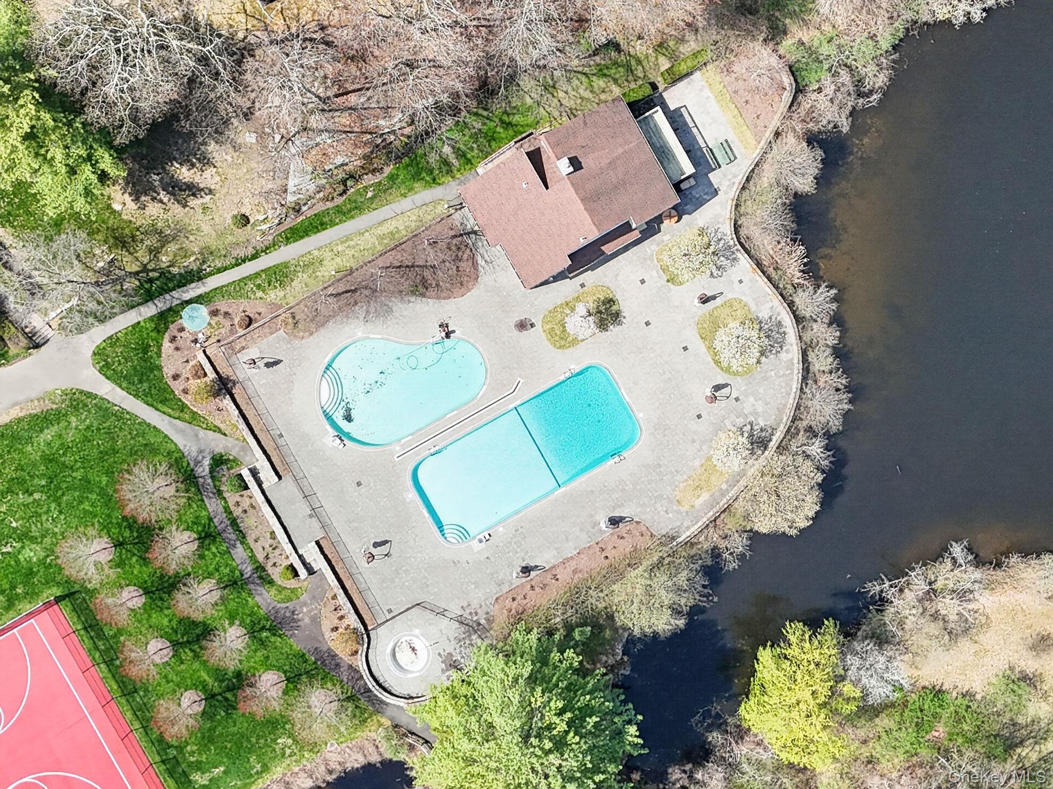280 Boulder Ridge Road, Unit 2F South Salem, NY 10590 - Photo 37 of 41 Community Pools