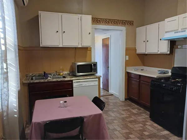 $1,075 | 1311 General Ogden Street, New Orleans, LA 70118