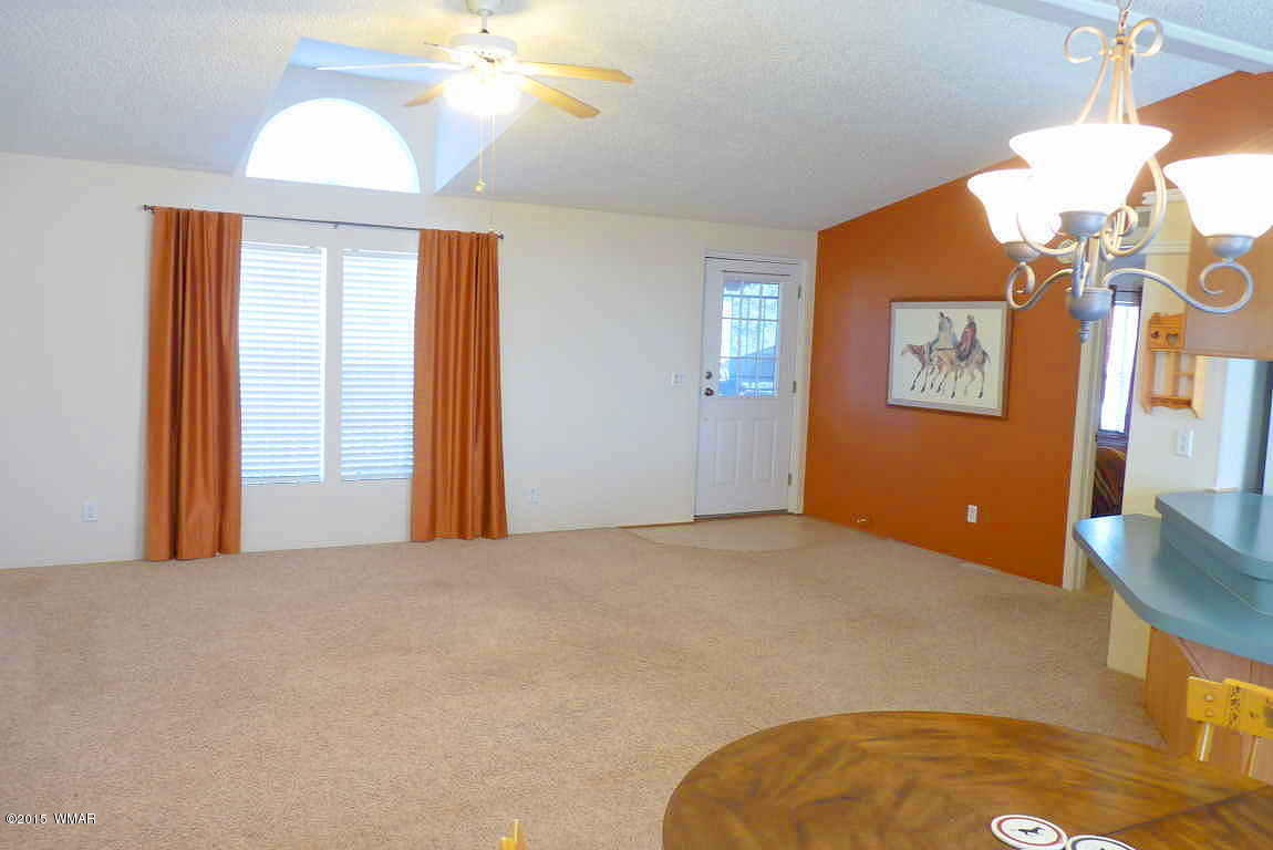 6838 Queens High Road Show Low, AZ 85901 - Photo 8 of 31 Gallery Image 8
