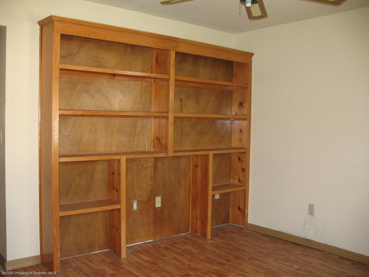 138 Leach Hill Road Clarks Summit, PA 18411 - Photo 8 of 13 Gallery Image 8