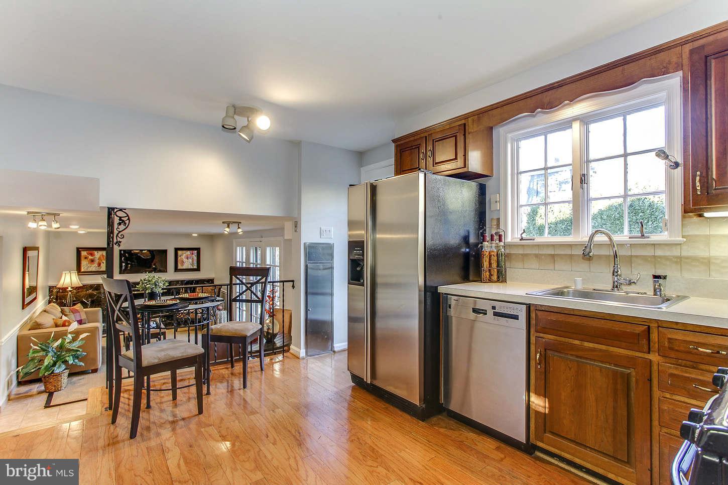 4711 River Road Bethesda, MD 20816 - Photo 7 of 21 Kitchen with newer appliances