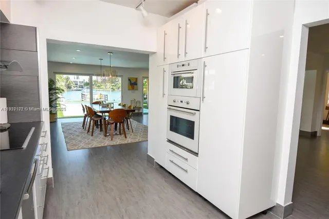 $10,000 | 641 86th Street, Miami Beach, FL 33141