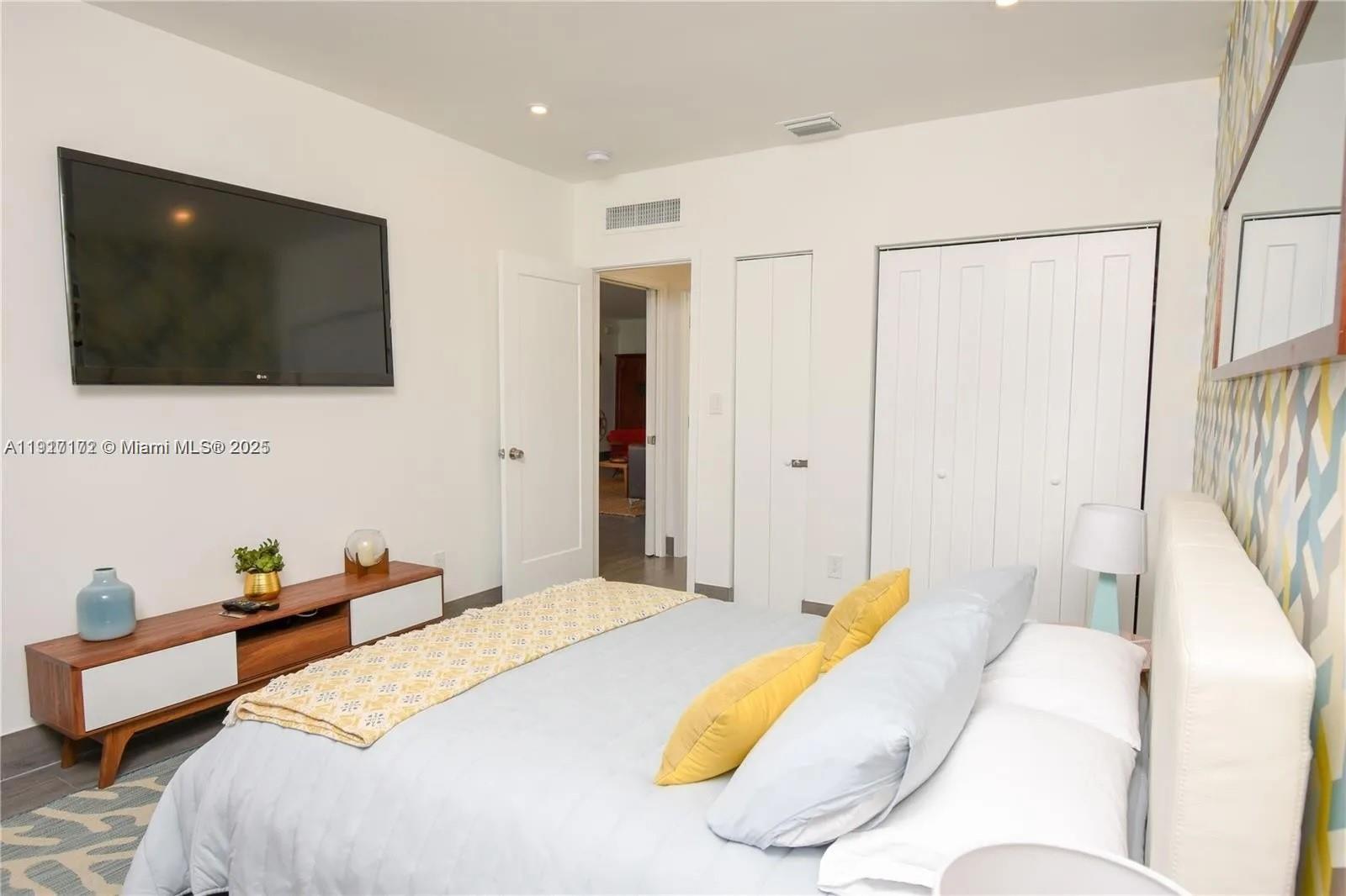 641 86th Street Miami Beach, FL 33141 - Photo 28 of 49