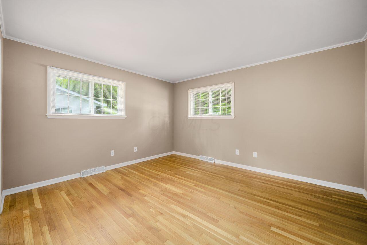 2110 Lytham Road Columbus, OH 43220 - Photo 20 of 39 Bedroom #2