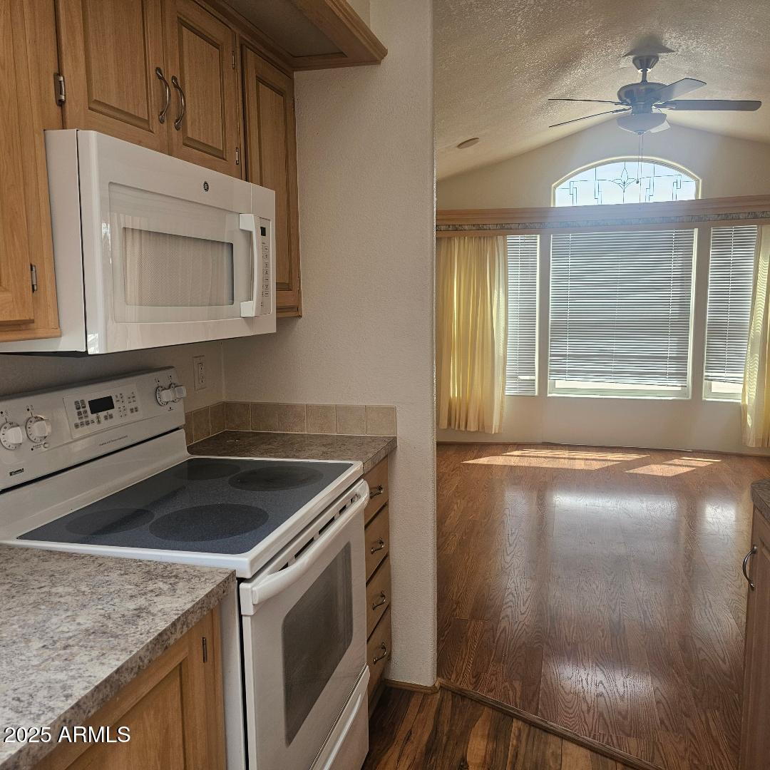 21288 Granite Ridge Road Congress, AZ 85332 - Photo 10 of 27 3