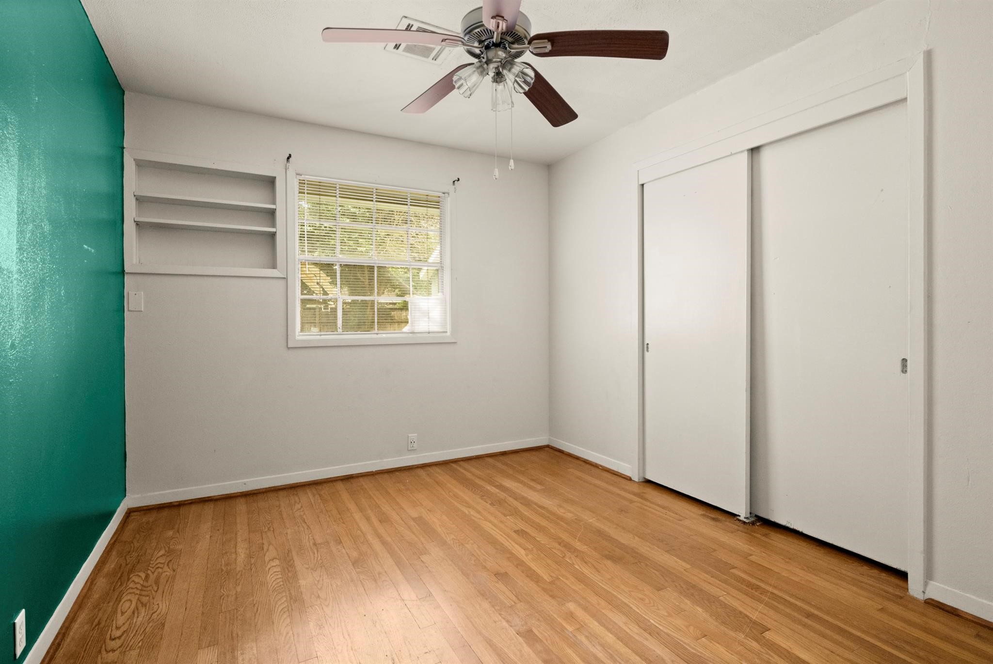 6147 Ariel Street Houston, TX 77074 - Photo 12 of 25