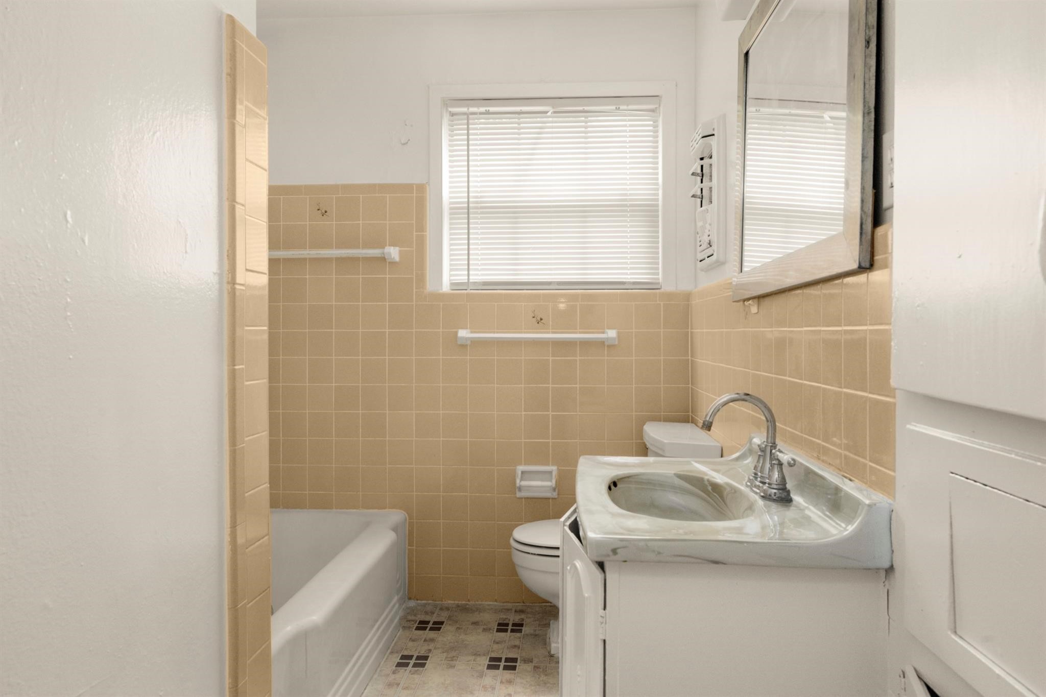 6147 Ariel Street Houston, TX 77074 - Photo 18 of 25