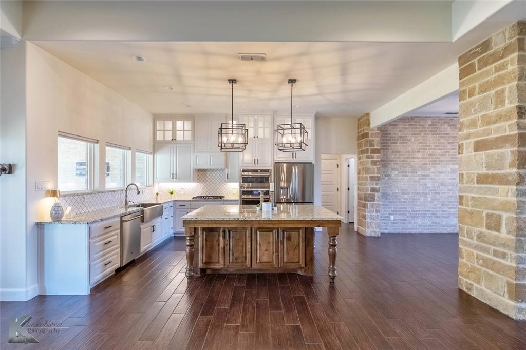 112 Thomas Court Tuscola, TX 79562 - Photo 9 of 38