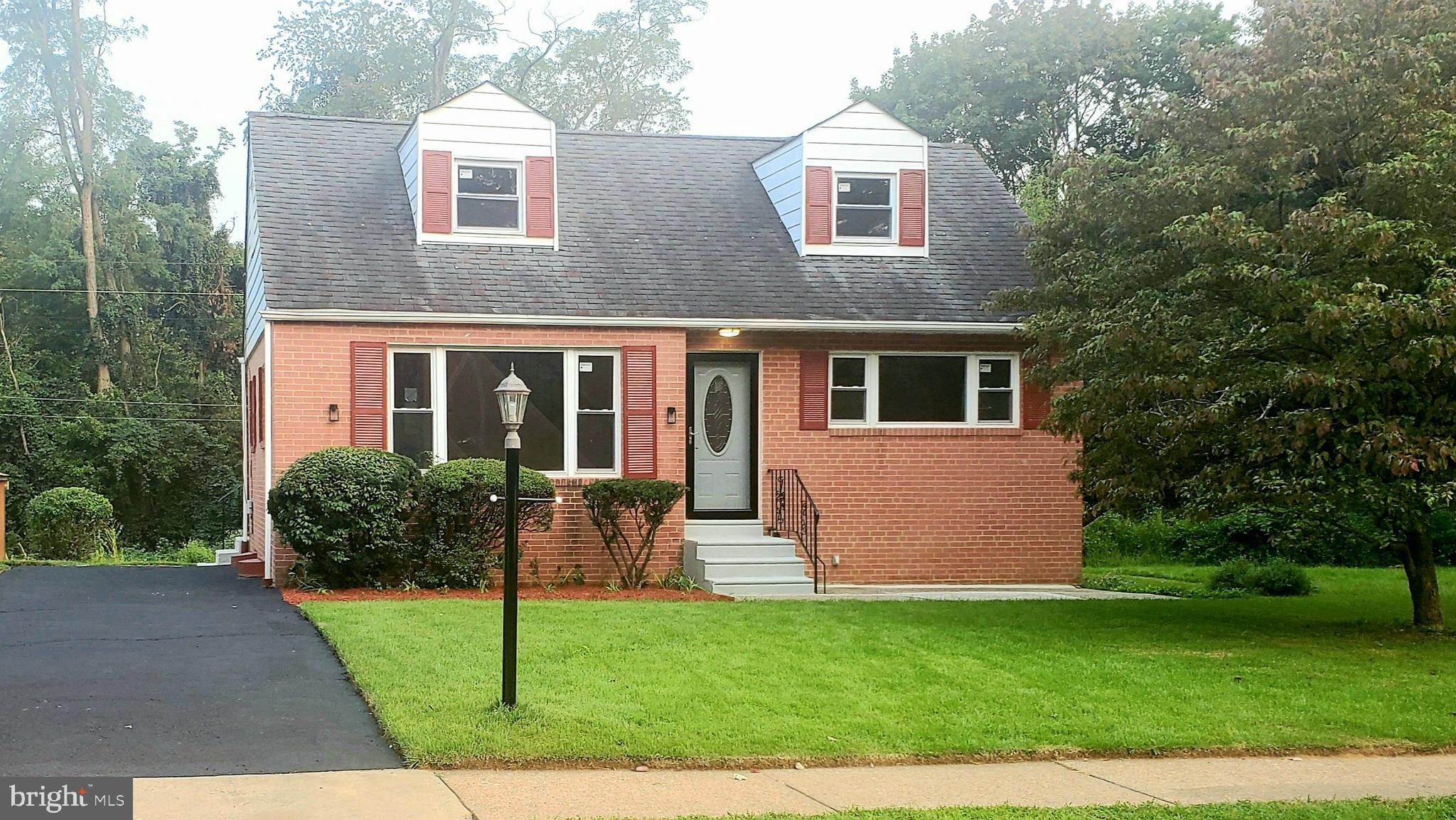 12039 Sewell Road Philadelphia, PA 19116 - Photo 1 of 29