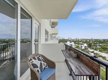 $2,600 | 340 Sunset Drive, Unit 1407, Fort Lauderdale, FL 33301