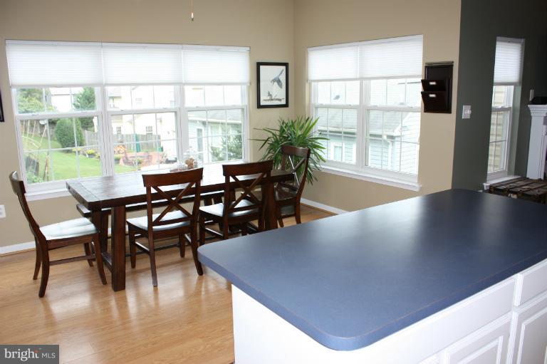 402 Longdraft Road Gaithersburg, MD 20878 - Photo 15 of 29 Kitchen