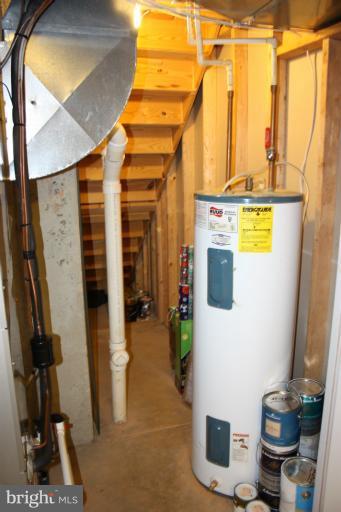 402 Longdraft Road Gaithersburg, MD 20878 - Photo 25 of 29 Basement