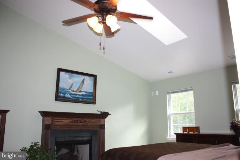 402 Longdraft Road Gaithersburg, MD 20878 - Photo 26 of 29 Bedroom (Master)