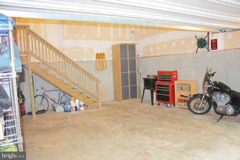402 Longdraft Road Gaithersburg, MD 20878 - Photo 8 of 29 Interior (General)