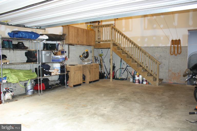 402 Longdraft Road Gaithersburg, MD 20878 - Photo 9 of 29 Interior (General)