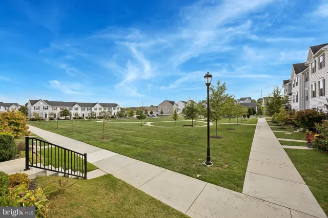 $2,750 | 641 Washington Square, Spring City, PA 19475