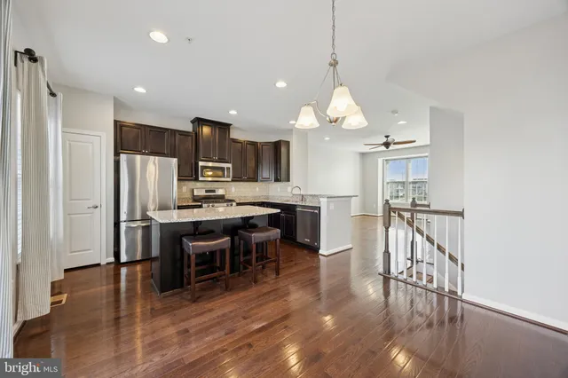 $2,750 | 641 Washington Square, Spring City, PA 19475