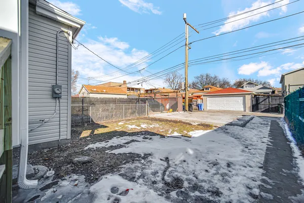 $330,000 | 6017 South Washtenaw Avenue, Chicago, IL 60629