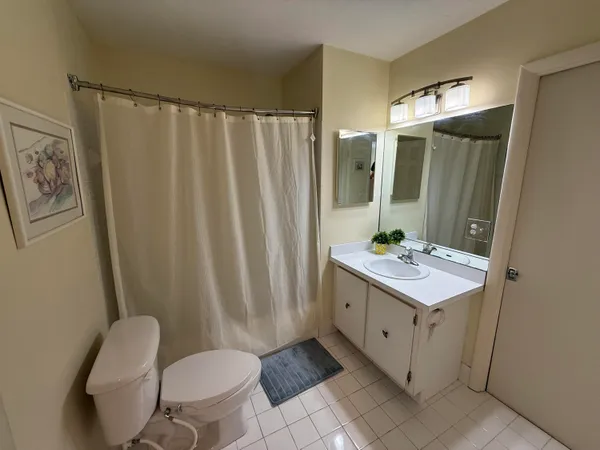 $2,000 | 8540 Chevy Chase Drive, Unit 8540, Boca Raton, FL 33433