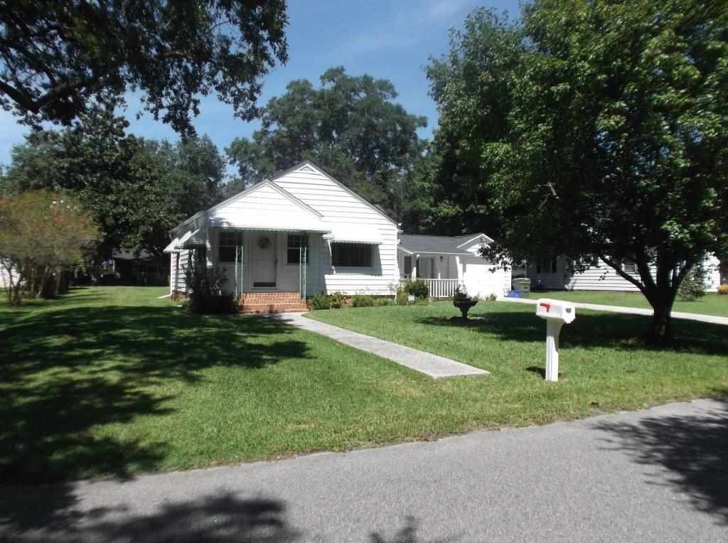 1802 Oak Street Georgetown, SC 29440 - Photo 2 of 12