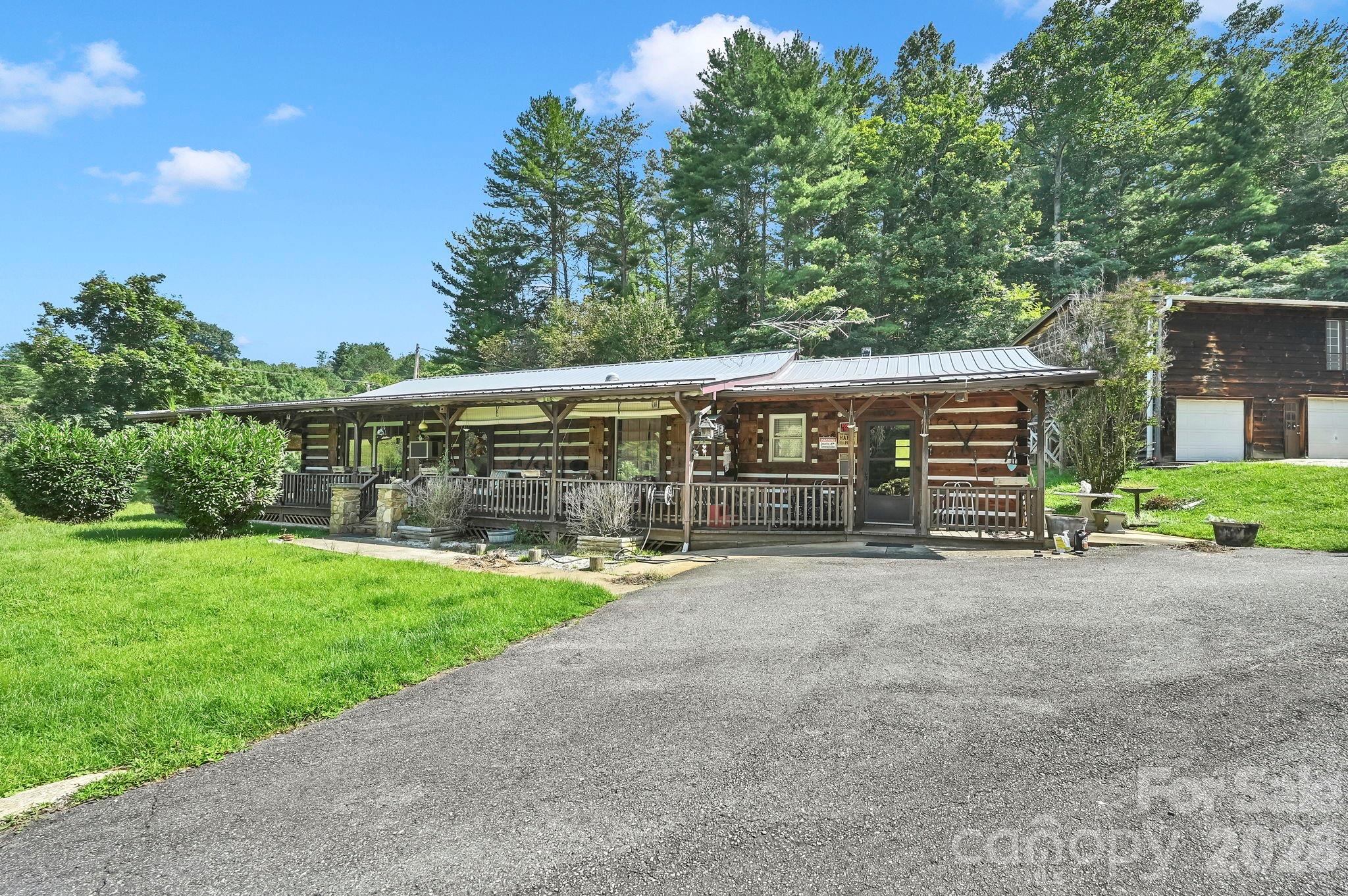 3421 Rector Corner Road Marshall, NC 28753 - Photo 2 of 48 Gallery Image 2