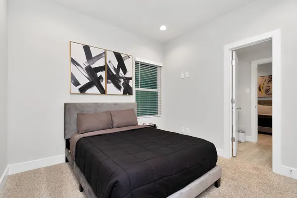 $2,299 | 6711 Allegheny Street, Houston, TX 77021