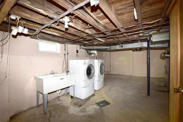 $169,000 | 8 Carlton Street, Binghamton, NY 13903