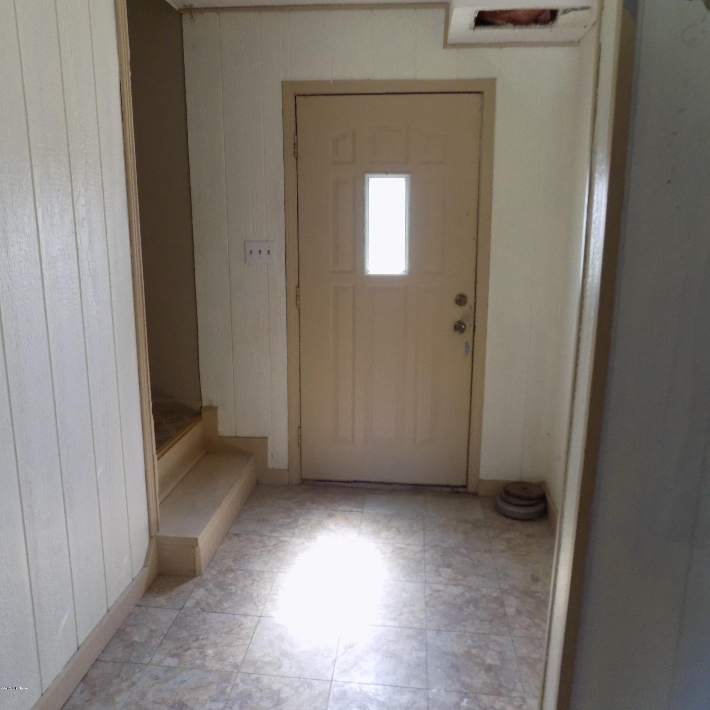 4466 Jackson Road Eminence, KY 40019 - Photo 19 of 28 Private entrance to apartment