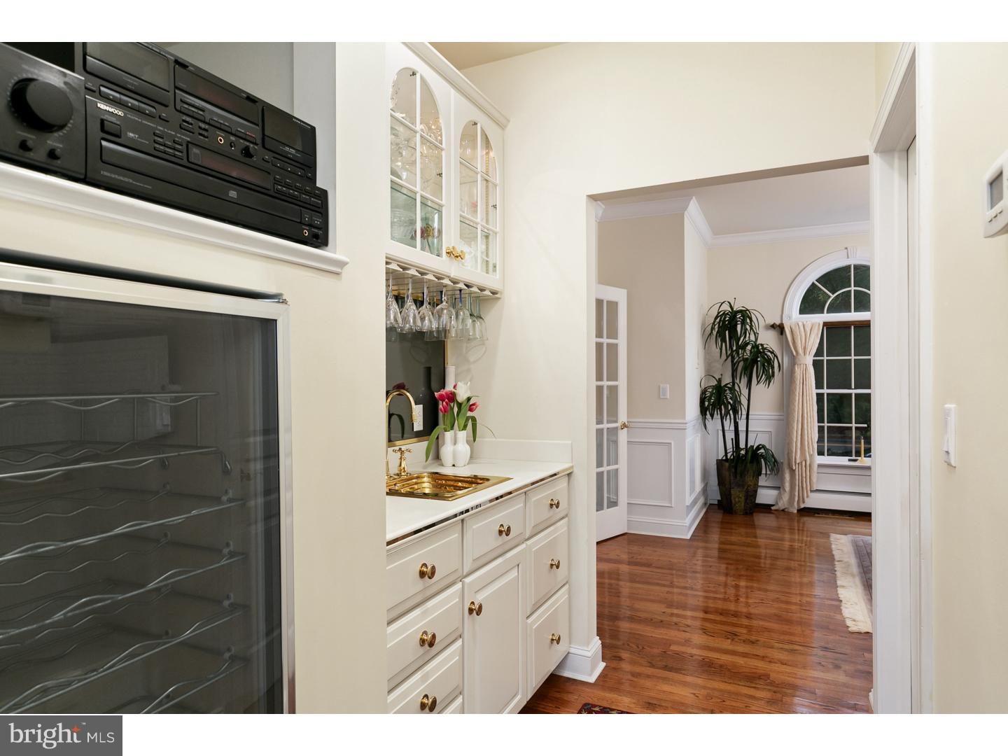 559 North Stanwick Road Moorestown, NJ 08057 - Photo 9 of 25