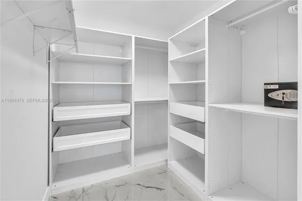 $7,000 | 17375 Collins Avenue, Unit 1703, Sunny Isles Beach, FL 33160