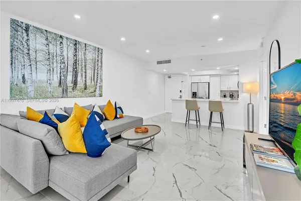 $7,000 | 17375 Collins Avenue, Unit 1703, Sunny Isles Beach, FL 33160