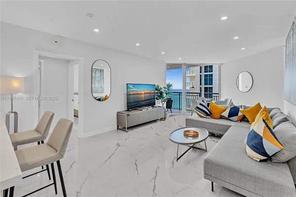 $7,000 | 17375 Collins Avenue, Unit 1703, Sunny Isles Beach, FL 33160
