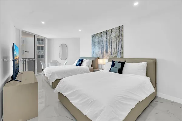 $7,000 | 17375 Collins Avenue, Unit 1703, Sunny Isles Beach, FL 33160