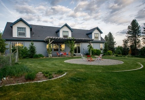 40511 North Dunn Road Elk, WA 99009 - Photo 1 of 19
