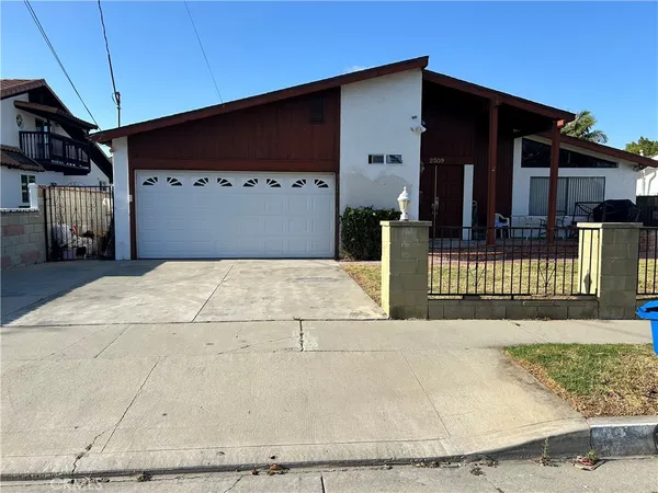 $1,280,000 | 2309 250th Street, Lomita, CA 90717