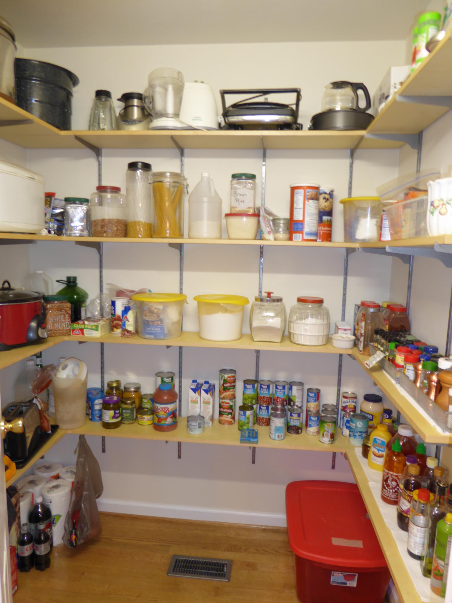 7740 Edwardsville Road Hardy, VA 24101 - Photo 13 of 92 13 Pantry