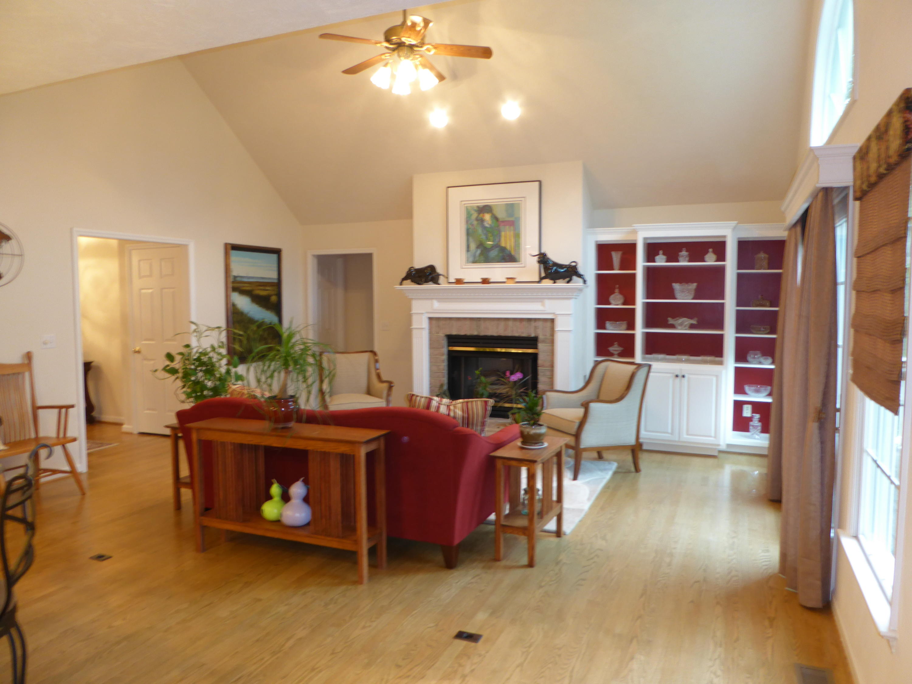 7740 Edwardsville Road Hardy, VA 24101 - Photo 5 of 92 5 Family Room