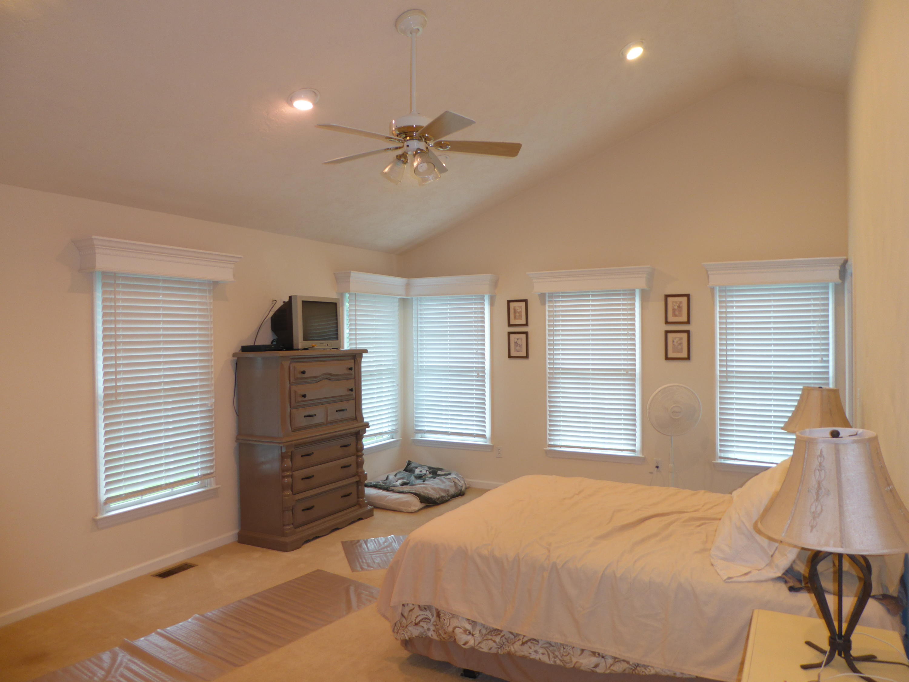 7740 Edwardsville Road Hardy, VA 24101 - Photo 47 of 92 a bedroom with a bed and a window