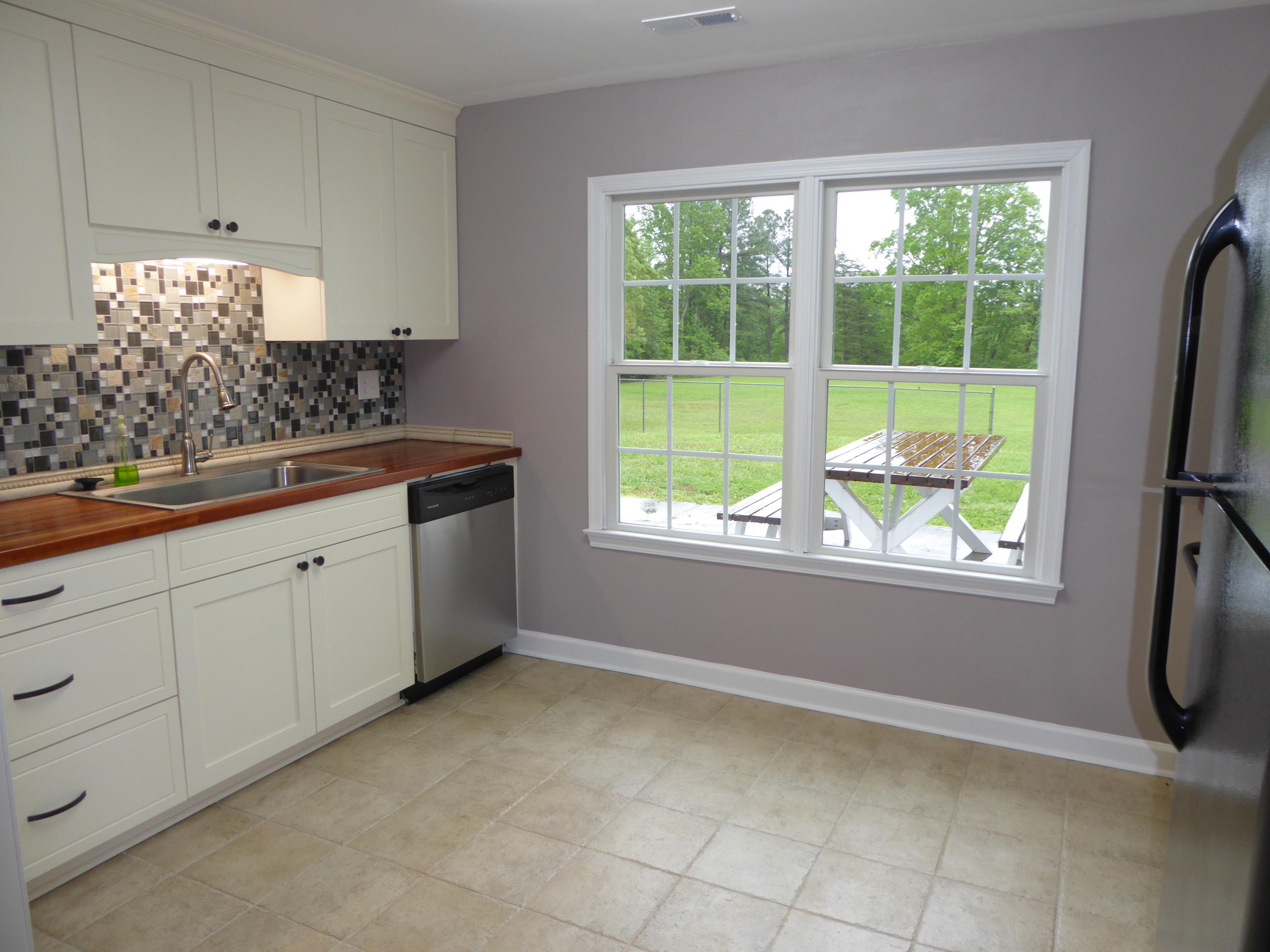 7740 Edwardsville Road Hardy, VA 24101 - Photo 64 of 92 65 Lower Level Kitchen